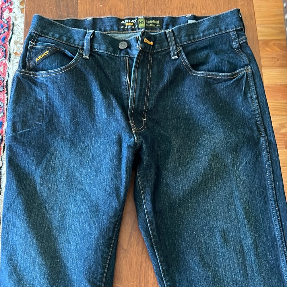 NWOT- Ariat Straight Leg - M5- 34/32